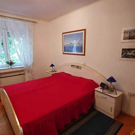 Appartment Punat Exteriör bild